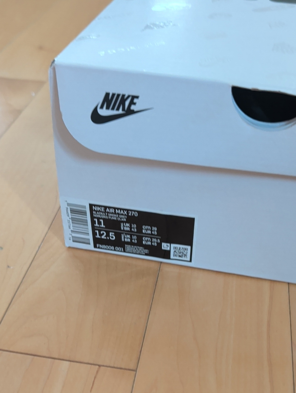 BNIB Nike Air Max 270 Black And Yellow - M11 - Picture 4 of 4